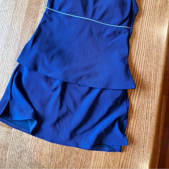 Lands’ End Size 4 Women’s Two Piece Swim Set - Picture 2 of 6